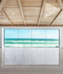 maxiview window looking over the ocean in empty room